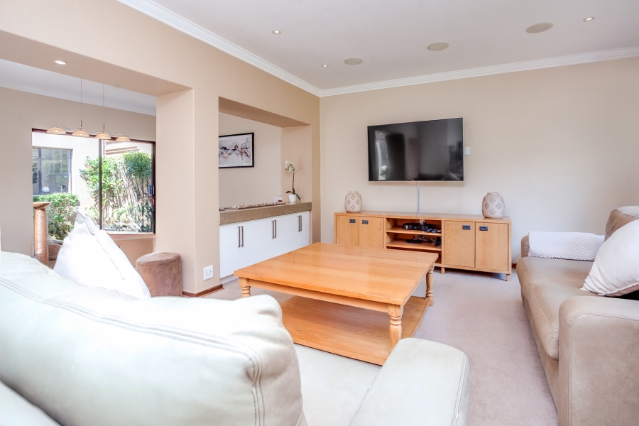 2 Bedroom Property for Sale in Khyber Rock Gauteng