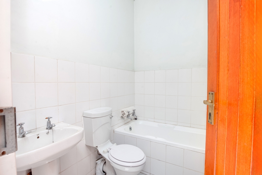 2 Bedroom Property for Sale in Khyber Rock Gauteng