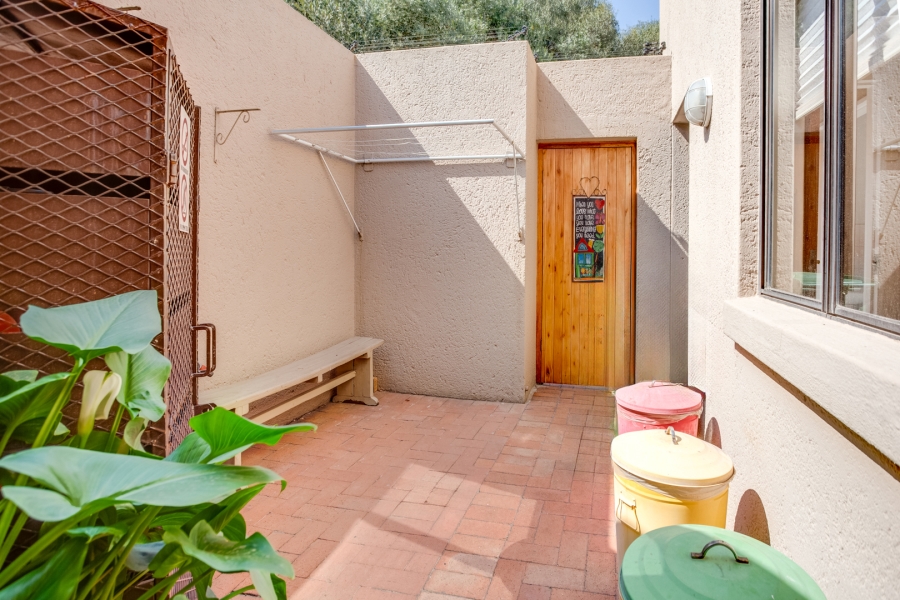 2 Bedroom Property for Sale in Khyber Rock Gauteng