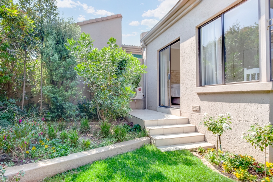 2 Bedroom Property for Sale in Khyber Rock Gauteng
