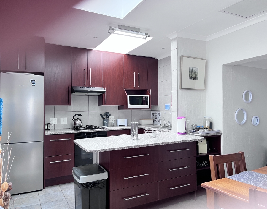 4 Bedroom Property for Sale in Parkmore Gauteng