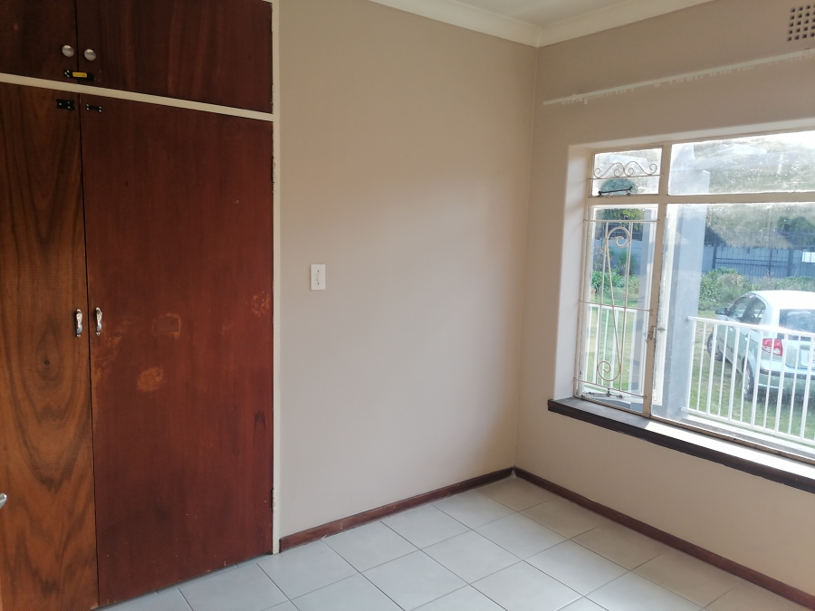 To Let 6 Bedroom Property for Rent in Horison Gauteng