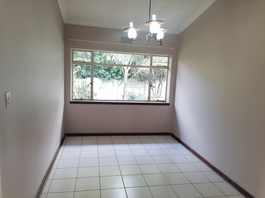 To Let 6 Bedroom Property for Rent in Horison Gauteng