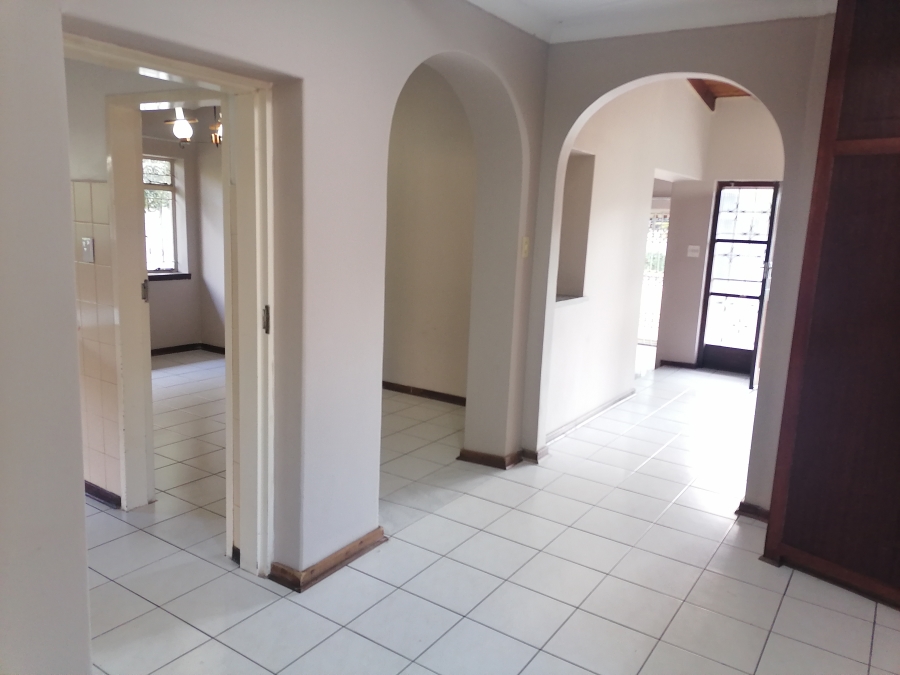 To Let 6 Bedroom Property for Rent in Horison Gauteng