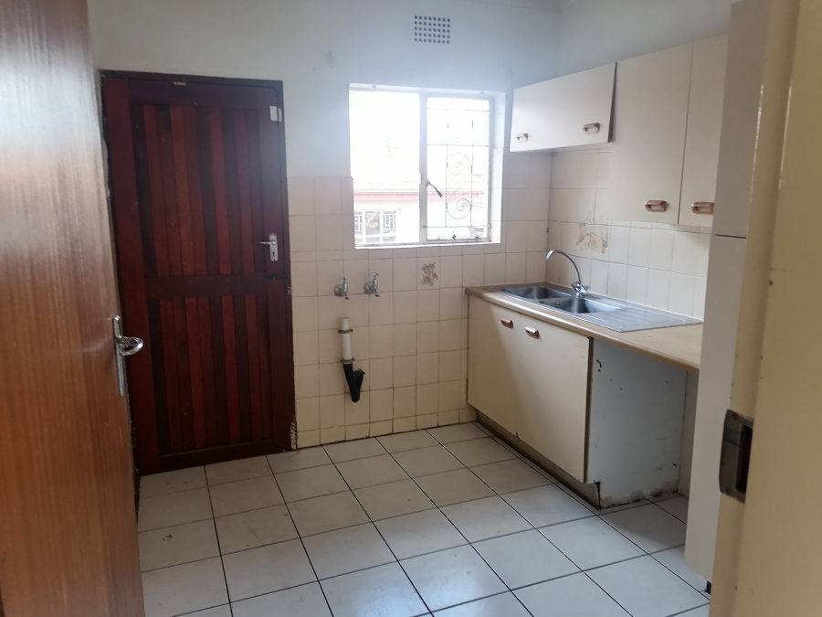 To Let 6 Bedroom Property for Rent in Horison Gauteng