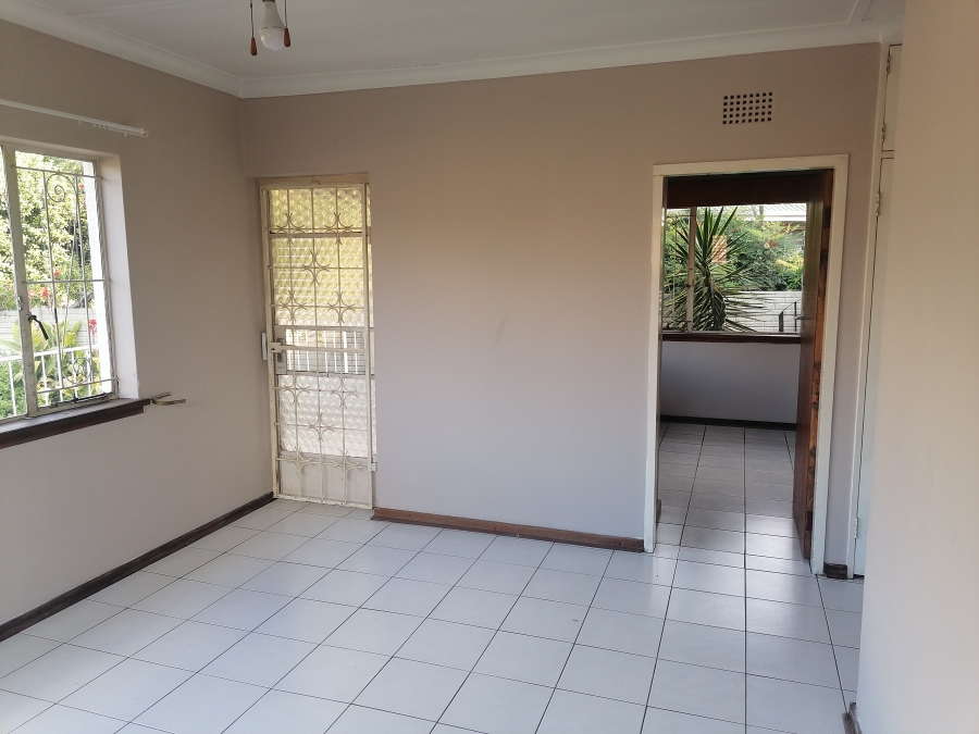 To Let 6 Bedroom Property for Rent in Horison Gauteng