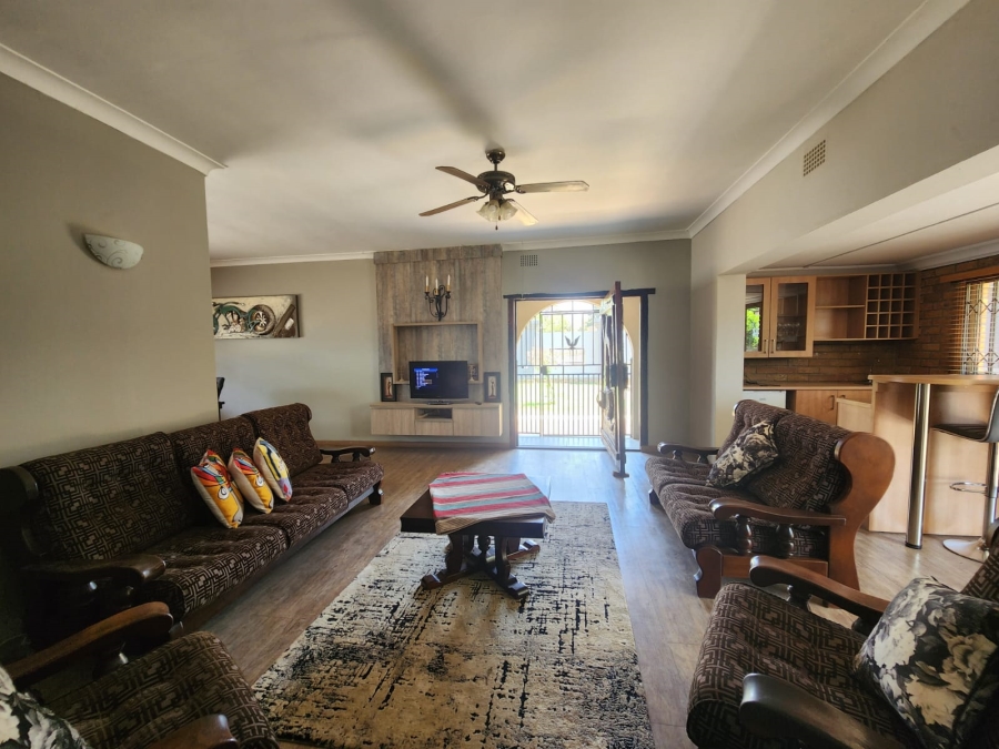 4 Bedroom Property for Sale in Three Rivers Gauteng