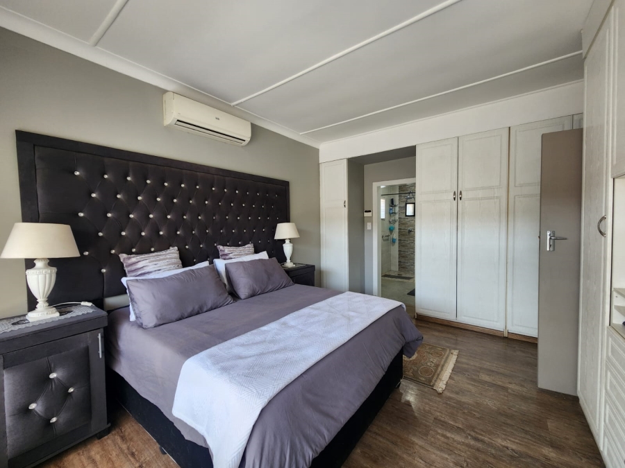 4 Bedroom Property for Sale in Three Rivers Gauteng