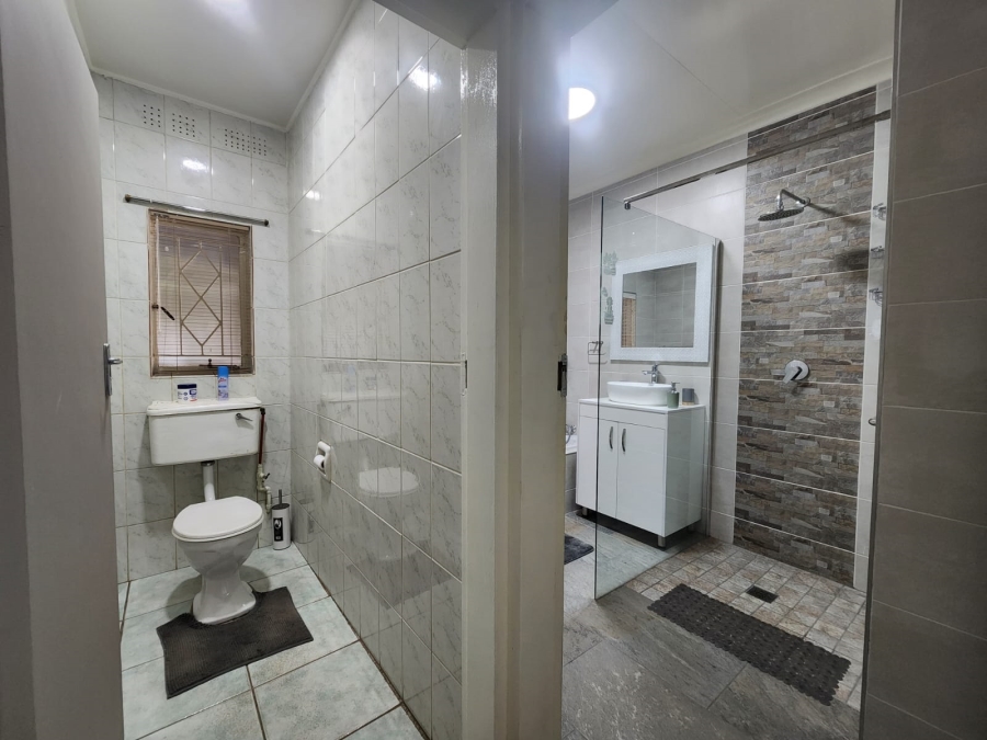 4 Bedroom Property for Sale in Three Rivers Gauteng