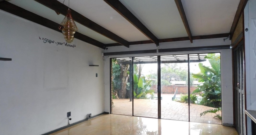 5 Bedroom Property for Sale in Eldoraigne Gauteng