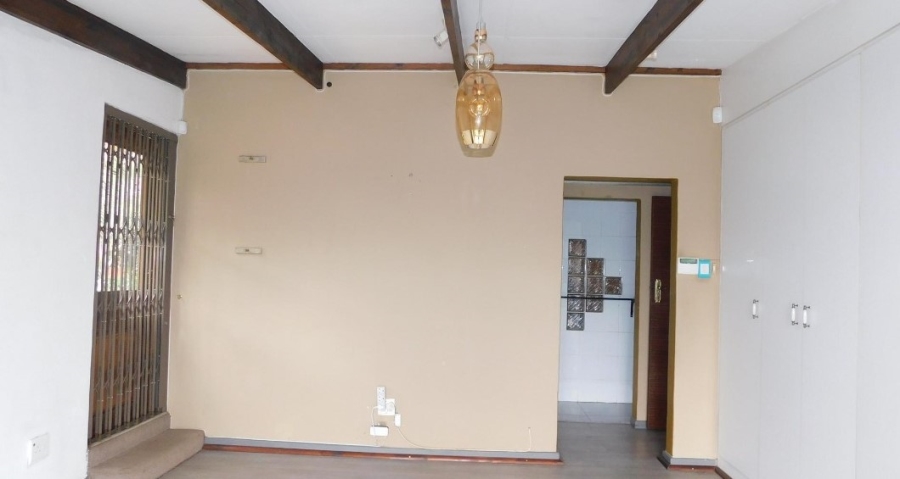 5 Bedroom Property for Sale in Eldoraigne Gauteng