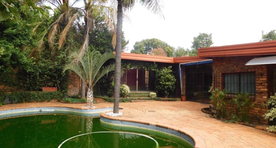 5 Bedroom Property for Sale in Eldoraigne Gauteng