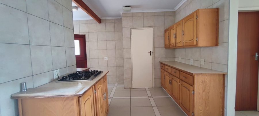 6 Bedroom Property for Sale in The Reeds Gauteng