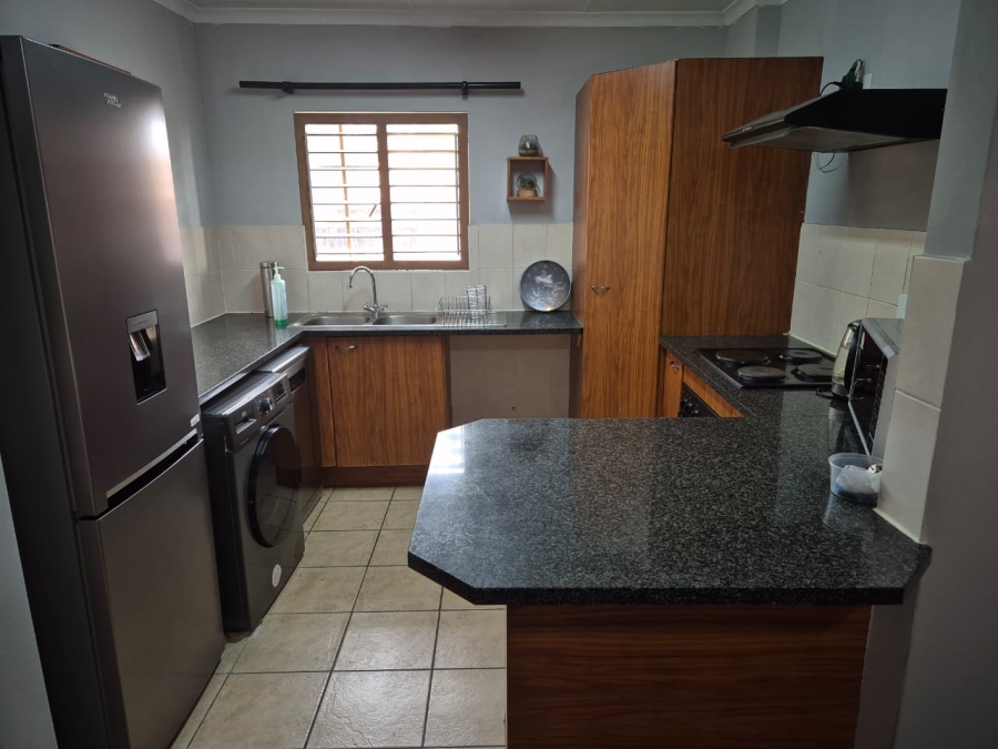 2 Bedroom Property for Sale in Amberfield Gauteng