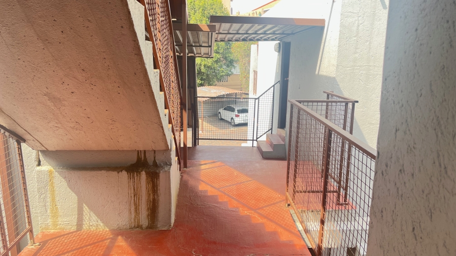 2 Bedroom Property for Sale in Vorna Valley Gauteng