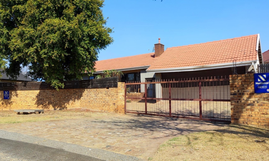 3 Bedroom Property for Sale in Highway Gardens Gauteng