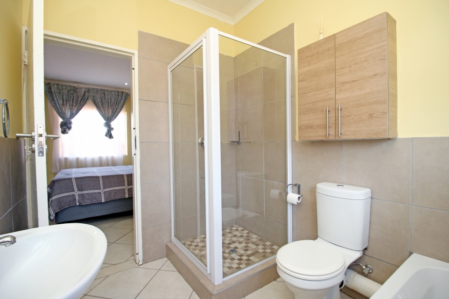 2 Bedroom Property for Sale in Amberfield Gauteng