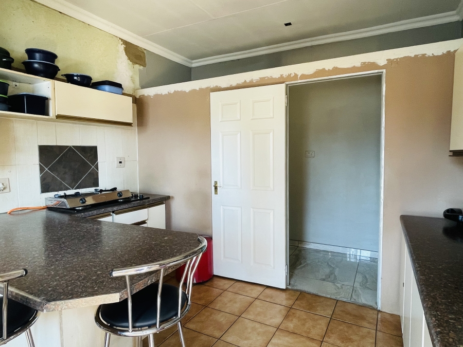 4 Bedroom Property for Sale in Pretoria Gardens Gauteng