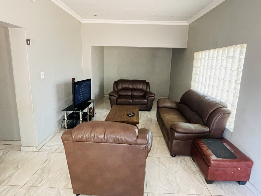4 Bedroom Property for Sale in Pretoria Gardens Gauteng