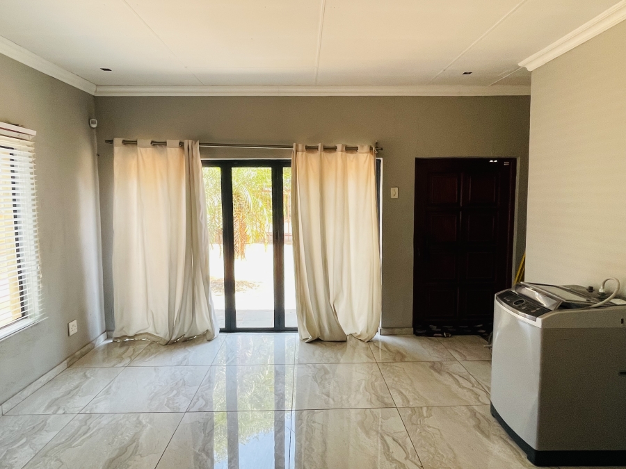 4 Bedroom Property for Sale in Pretoria Gardens Gauteng