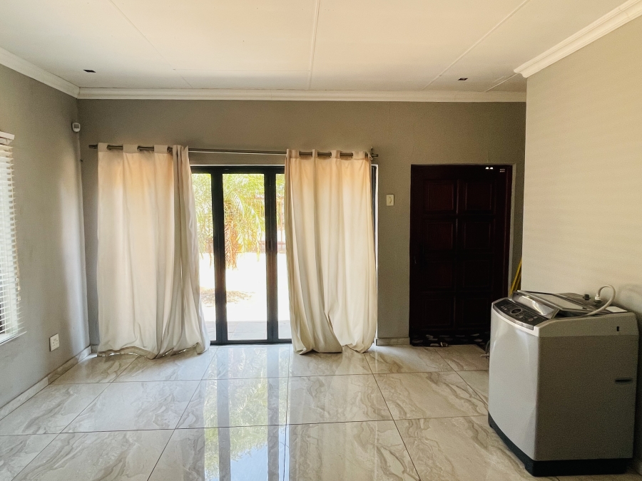 4 Bedroom Property for Sale in Pretoria Gardens Gauteng