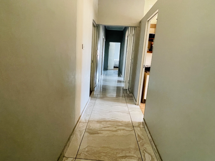 4 Bedroom Property for Sale in Pretoria Gardens Gauteng