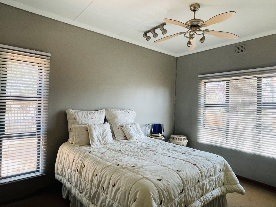 4 Bedroom Property for Sale in Pretoria Gardens Gauteng