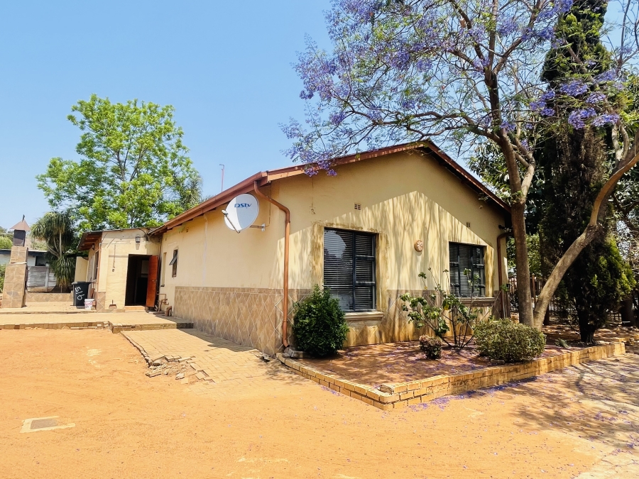 4 Bedroom Property for Sale in Pretoria Gardens Gauteng