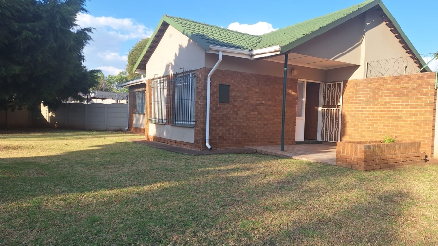 3 Bedroom Property for Sale in Dal Fouche Gauteng