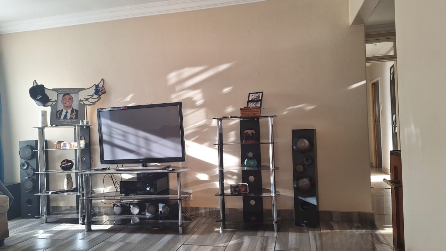 3 Bedroom Property for Sale in Dal Fouche Gauteng