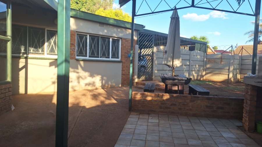 3 Bedroom Property for Sale in Dal Fouche Gauteng