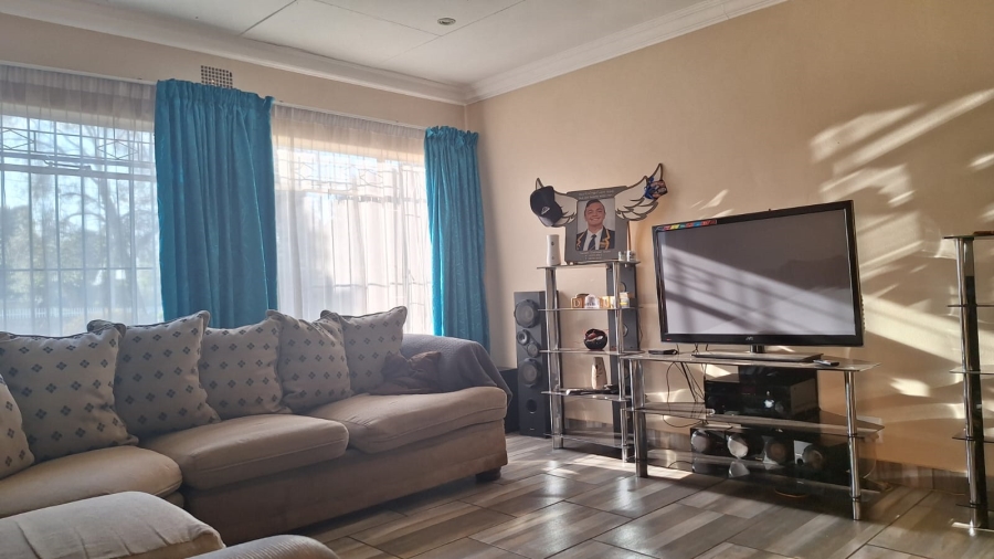 3 Bedroom Property for Sale in Dal Fouche Gauteng