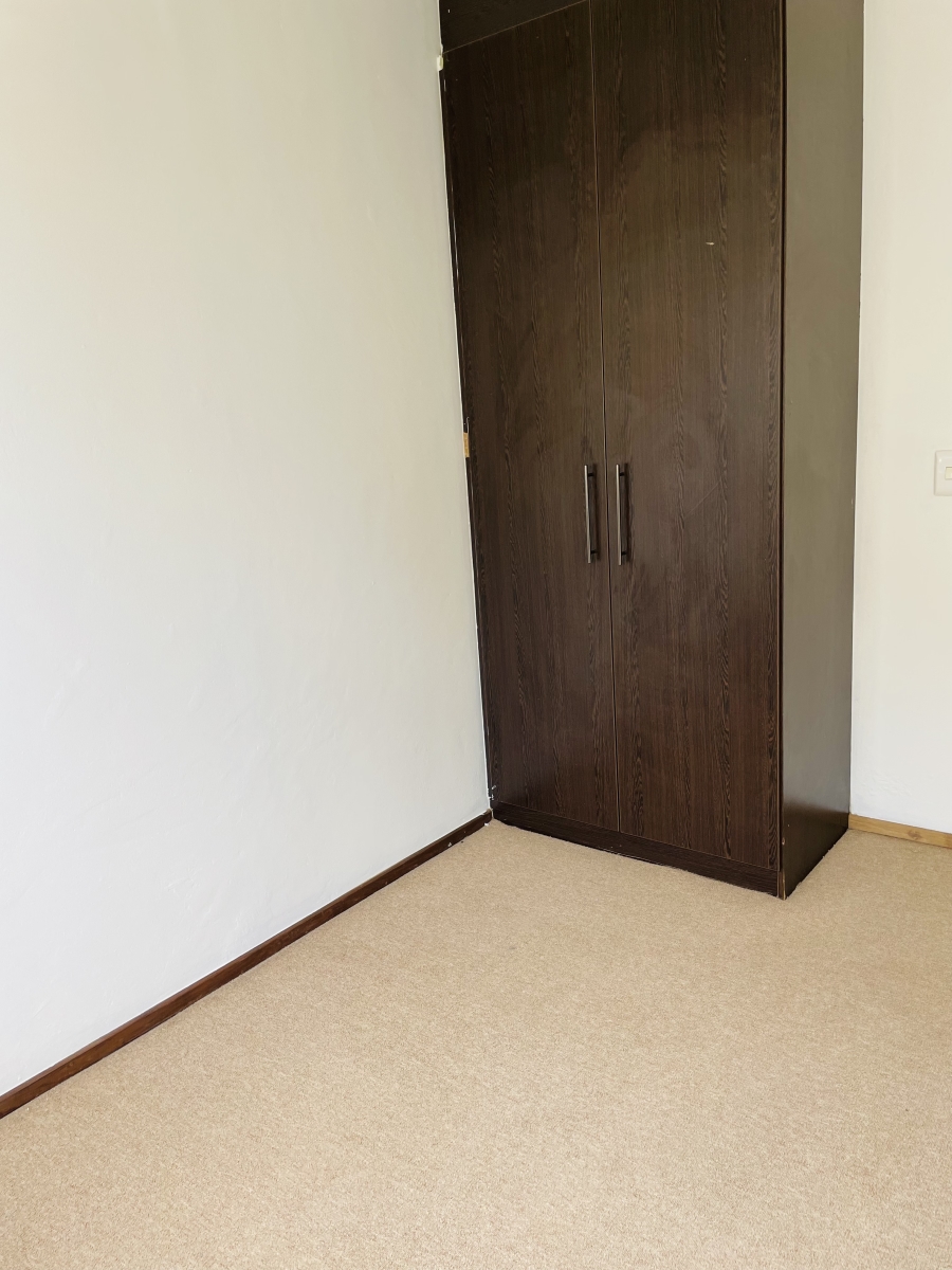 2 Bedroom Property for Sale in Featherbrooke Estate Gauteng
