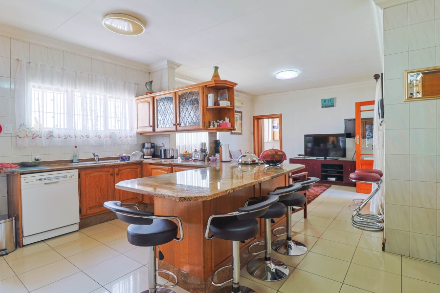 4 Bedroom Property for Sale in Lenasia South Gauteng