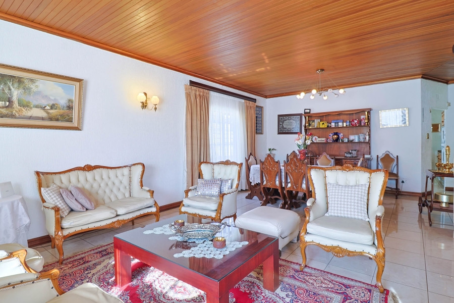 4 Bedroom Property for Sale in Lenasia South Gauteng