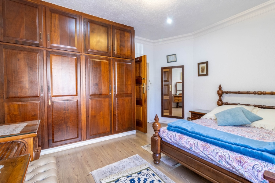 4 Bedroom Property for Sale in Lenasia South Gauteng