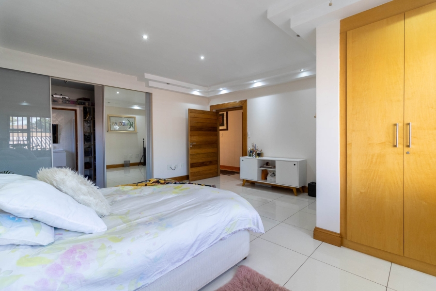 4 Bedroom Property for Sale in Lenasia South Gauteng