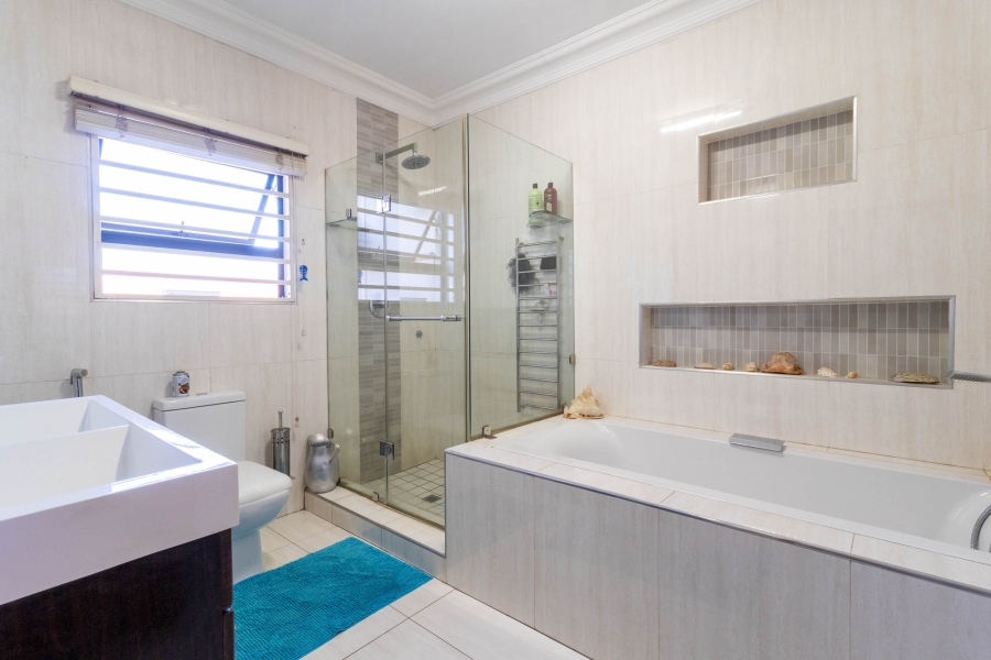 4 Bedroom Property for Sale in Lenasia South Gauteng