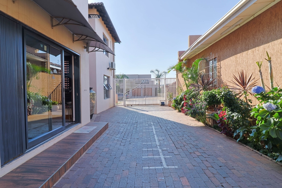 4 Bedroom Property for Sale in Lenasia South Gauteng