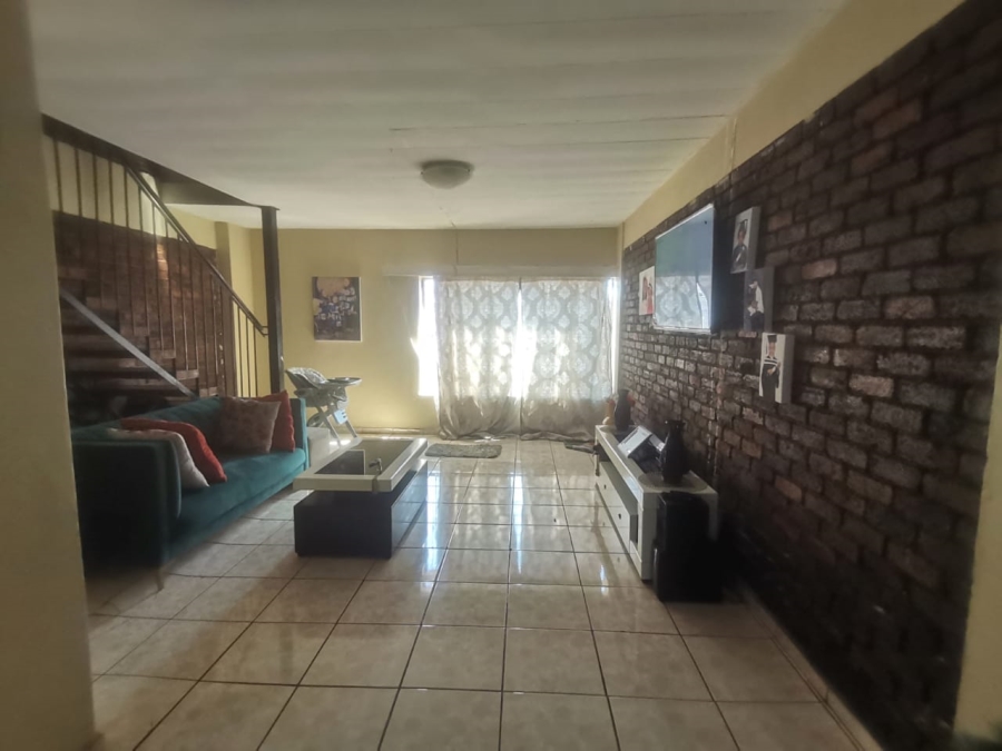 2 Bedroom Property for Sale in Sunnyside Gauteng