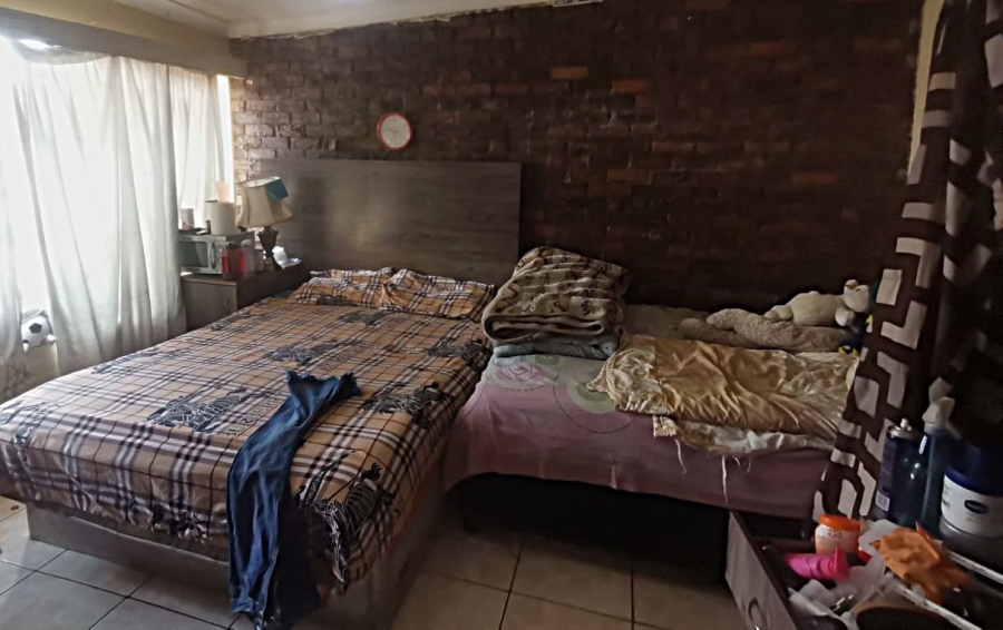 2 Bedroom Property for Sale in Sunnyside Gauteng