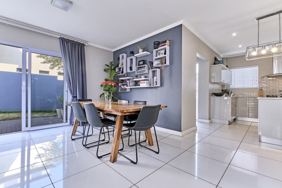 To Let 4 Bedroom Property for Rent in Waterfall Country Village Gauteng