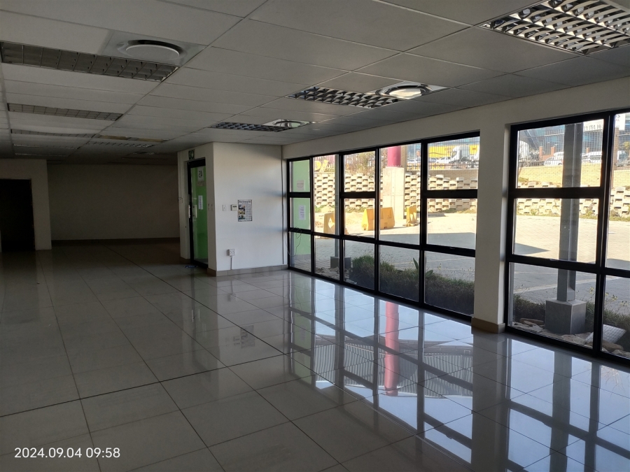 To Let commercial Property for Rent in North Riding Gauteng