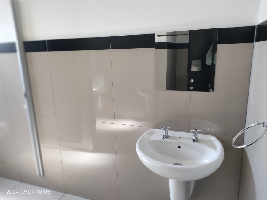To Let commercial Property for Rent in North Riding Gauteng