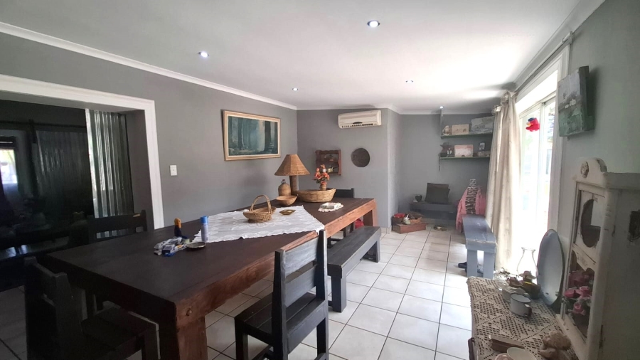 8 Bedroom Property for Sale in Golf Park Gauteng