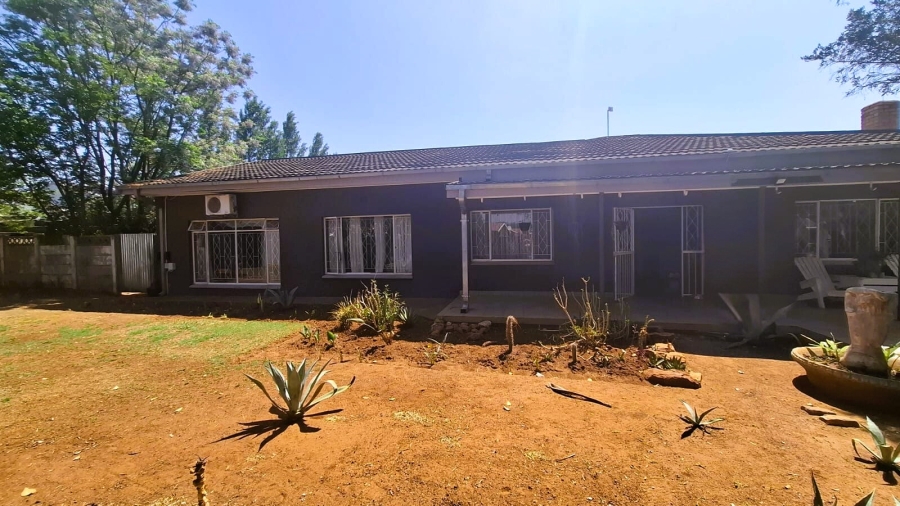 8 Bedroom Property for Sale in Golf Park Gauteng