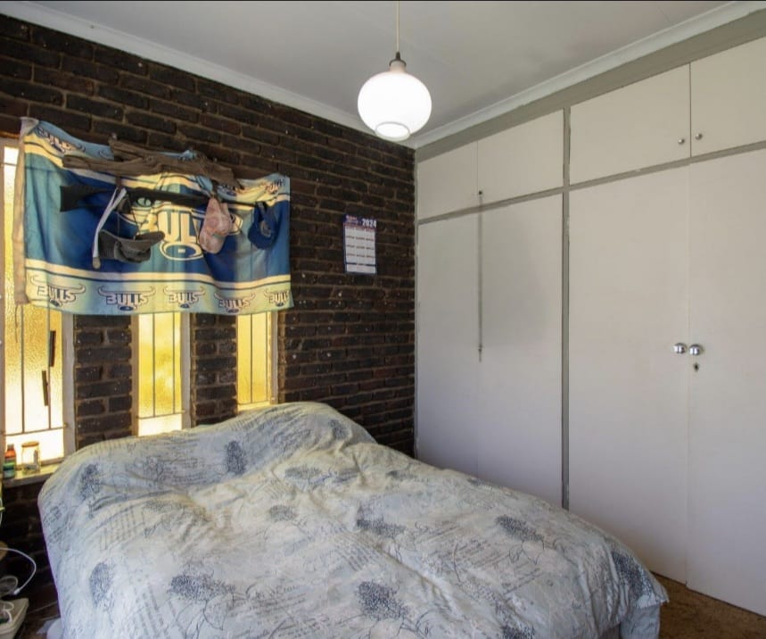 5 Bedroom Property for Sale in Meyerton Central Gauteng