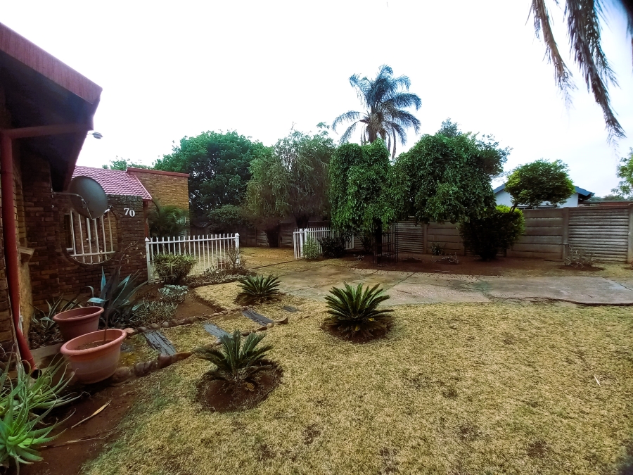 4 Bedroom Property for Sale in Rayton Gauteng