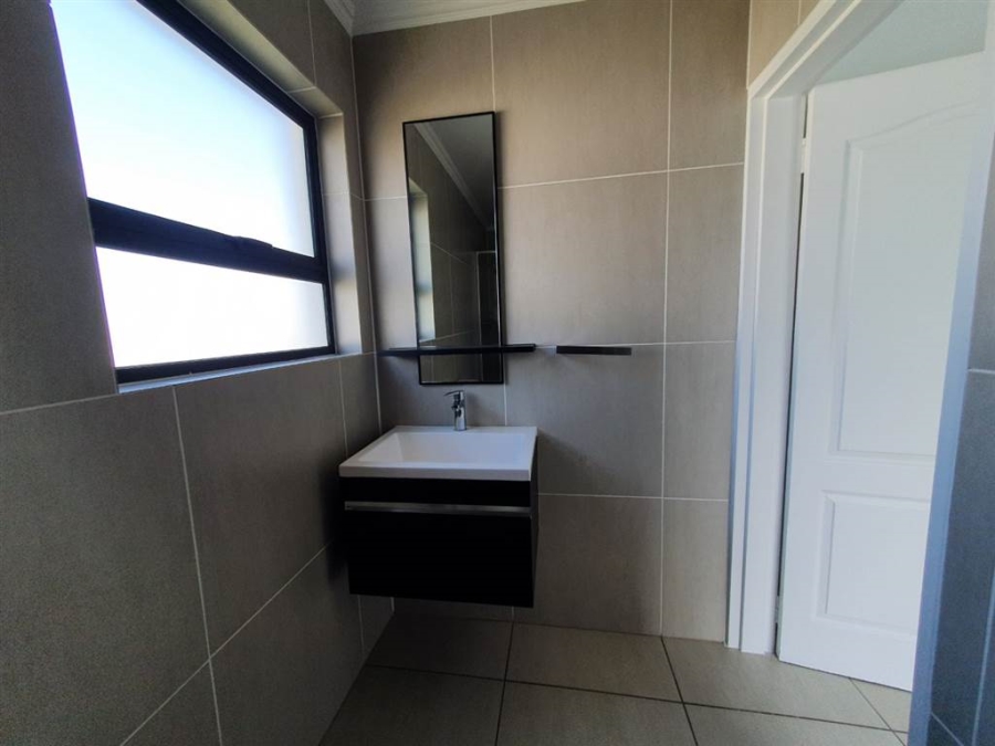 To Let 1 Bedroom Property for Rent in Greenstone Hill Gauteng