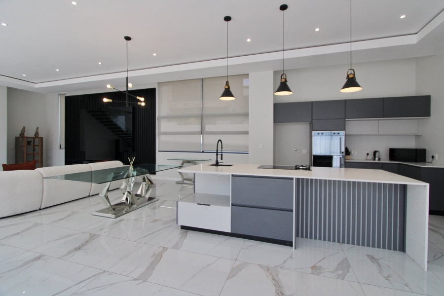 5 Bedroom Property for Sale in Waterfall Gauteng
